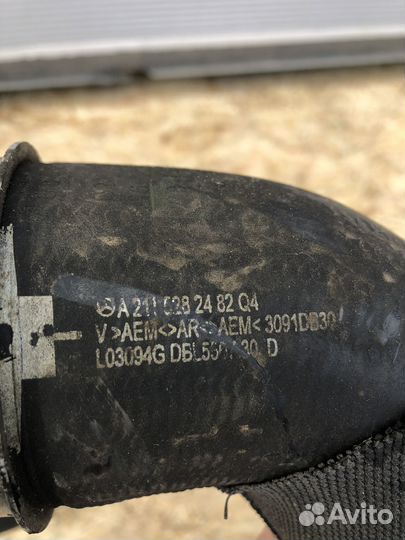 Патрубок интеркулера мерседес 211 219 mercedes 642