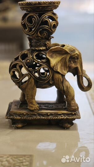 Статуэтка-подставка слон