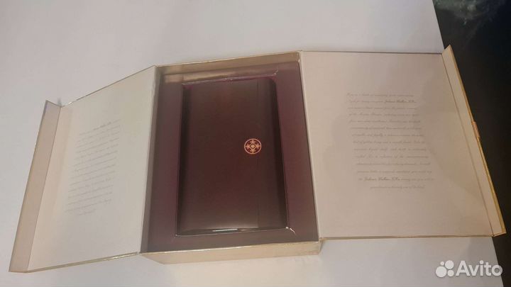 Коробка и бутылка из под виски johnnie walker XR