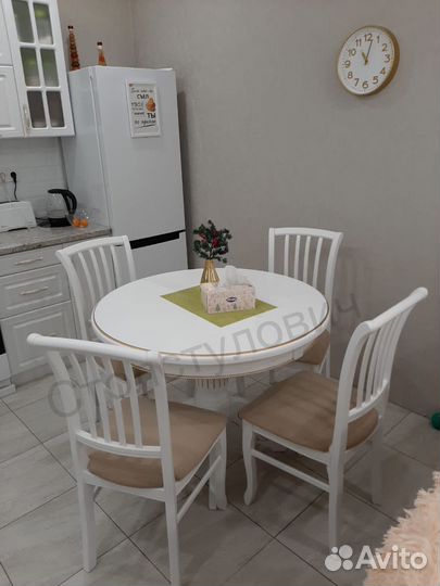 Столы и стулья