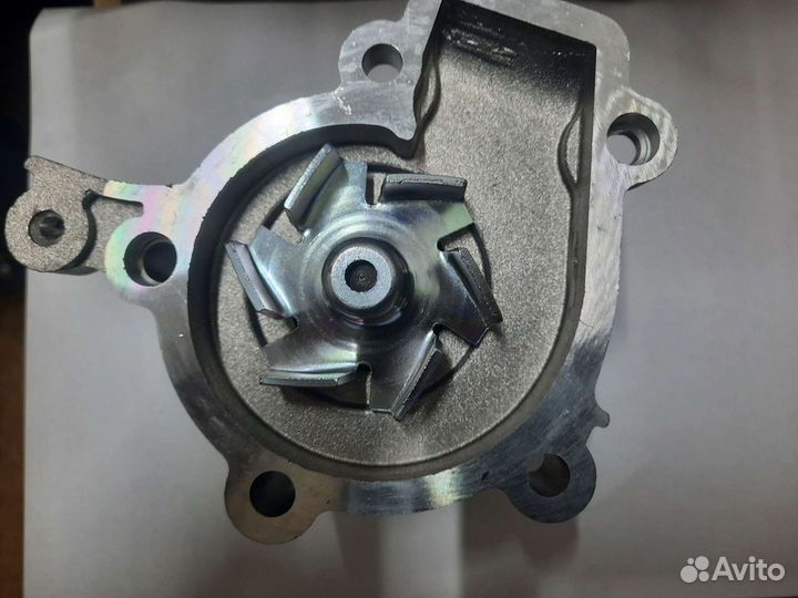 Насос системы охлаждения