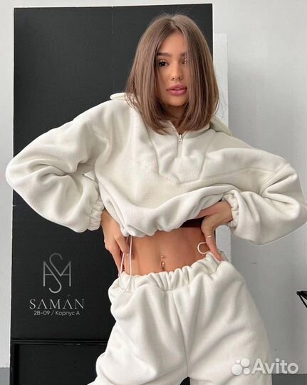 Костюм женский новый