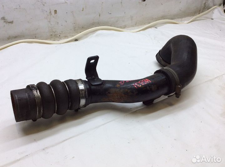 Патрубок интеркулера Ford Transit Connect