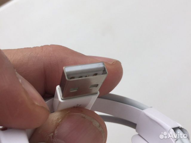 Новый кабель Lightning на все модели iPhone