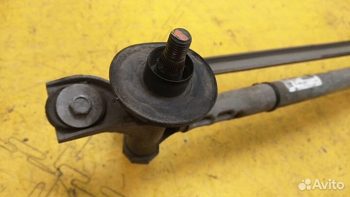 Трапеция стеклоочистителей Astra J