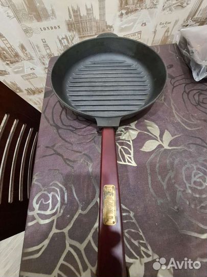 Чугунная сковорода гриль