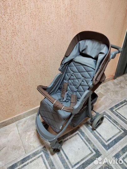 Прогулочная коляска color s-8