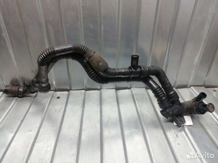 Трубка охлаждающей жидкости пластиковая Ford