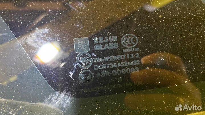 Форточка левая Chevrolet Lacetti