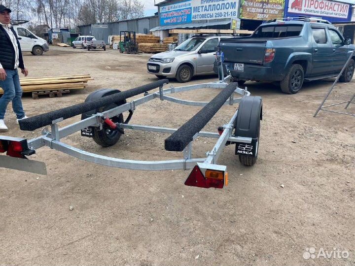 Прицеп легковой лодочный