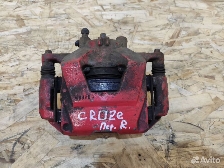 Суппорт передний правый Chevrolet Cruze, Astra J