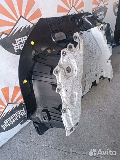 Обшивка двери багажника Mazda CX-5