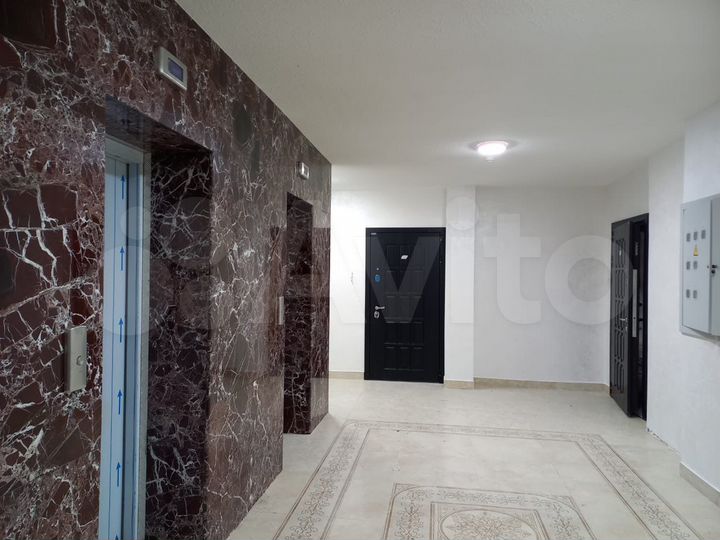 2-к. квартира, 70 м², 9/12 эт.