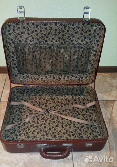 Чемодан времен СССР