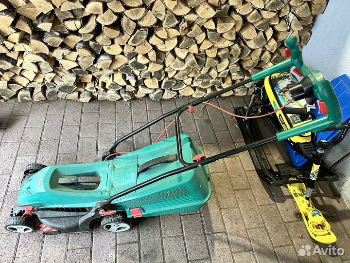 Продам газонокосилку