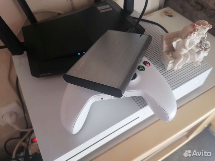 Xbox one S 1 Tb