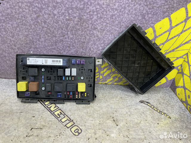 Блок предохранителей Opel Astra H Астра Н