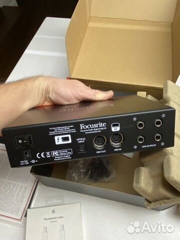 Внешняя звуковая карта Focusrite Clarett 2pre