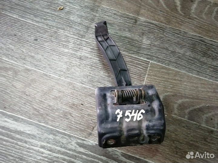 Замок капота (язычок) Рено Меган 2