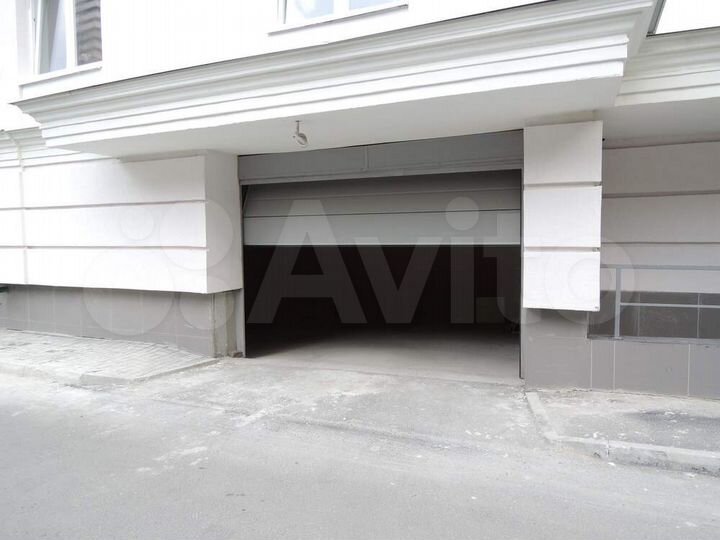 Машиноместо, 30 м²