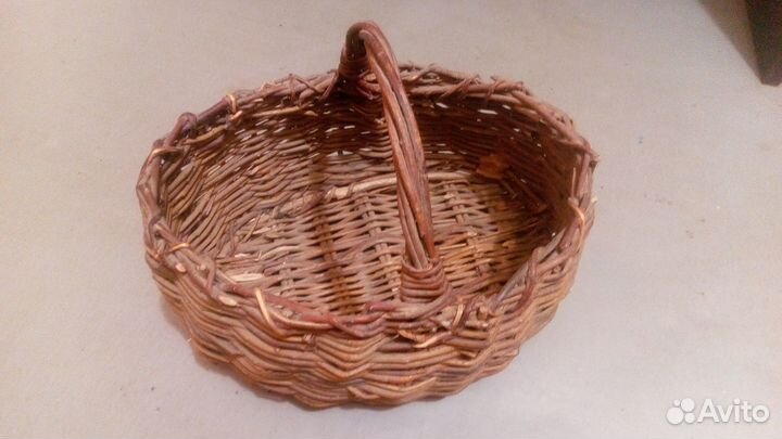 Корзина плетеная