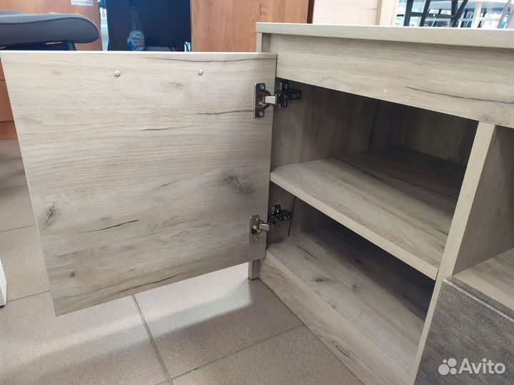 Тумба под телевизор Дакота