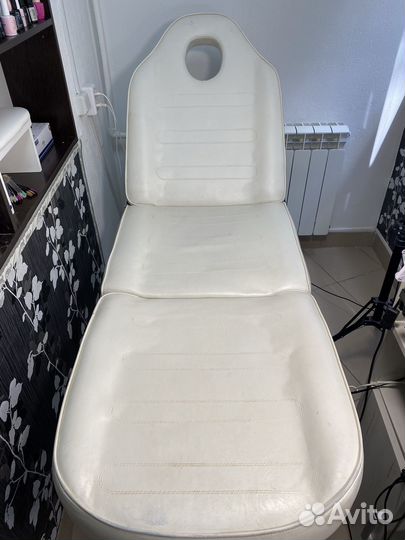 Педикюрное кресло-кушетка бу