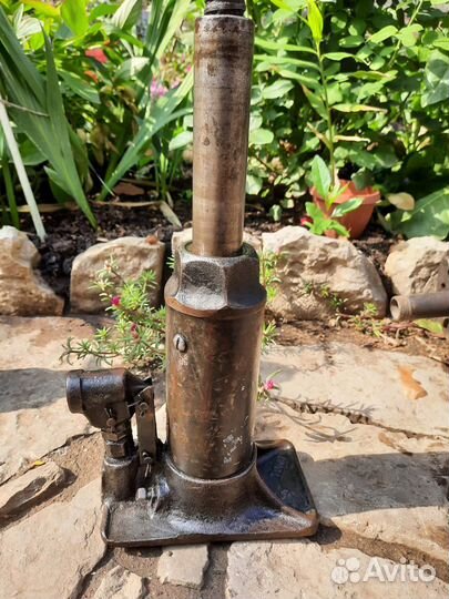 Шприц для смазки, домкрат СССР