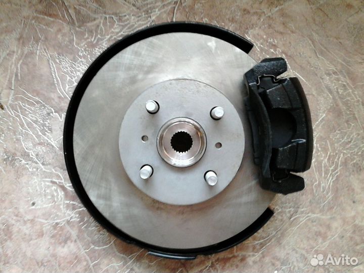 Поворотный кулак правый в сборе с abs Geely MK