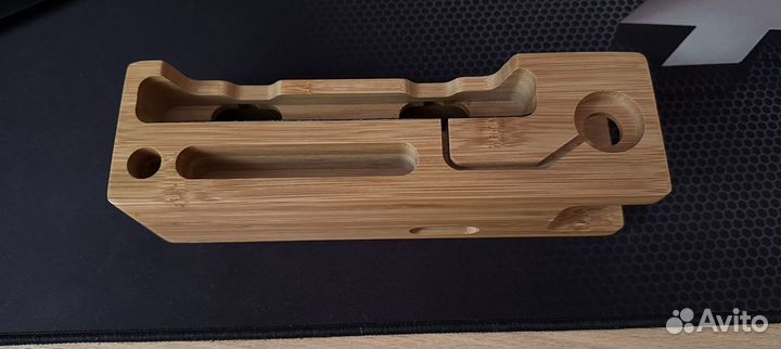 Подставка и зарядное для телефона и apple watch