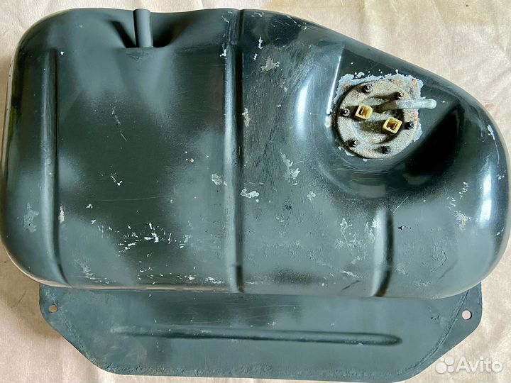 Бензобак карбюратор ваз 2104