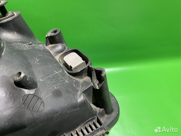 Фара левая Nissan Micra 1998-2002