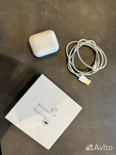 Airpods 2 наушники с кейсом