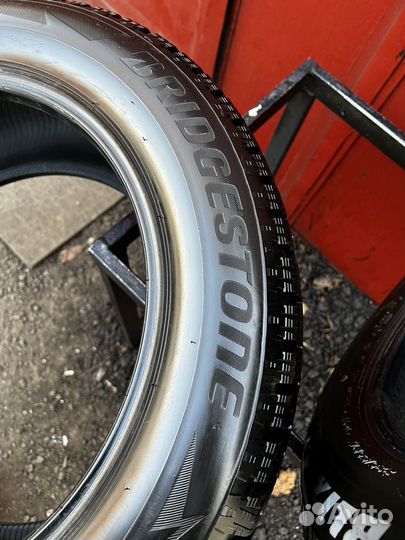 Bridgestone Blizzak Spike-02 225/55 R17 101T