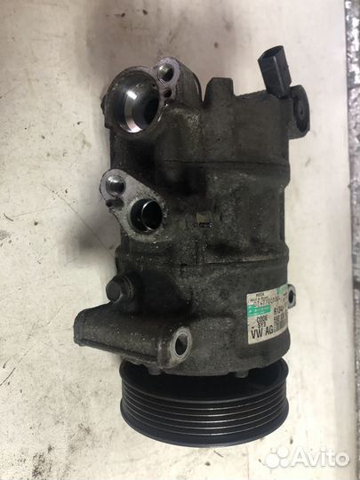 Компрессор кондиционера Volkswagen Passat B6