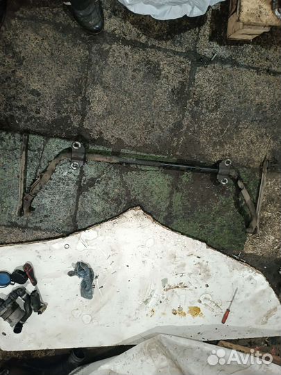 Передний стабилизатор Mercedes W204 D26 M271