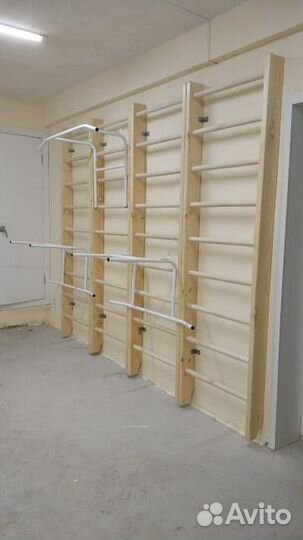 Деревянная шведская стенка