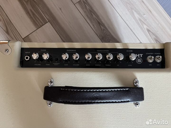 Ламповый комбоусилитель Blackstar ht-5r