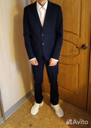Костюм