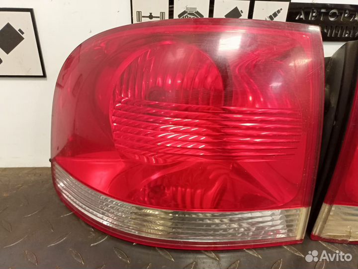 Фонарь задний наружный для VW Touareg 2002-2010