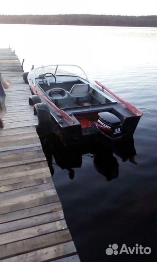 Лодка Днепр