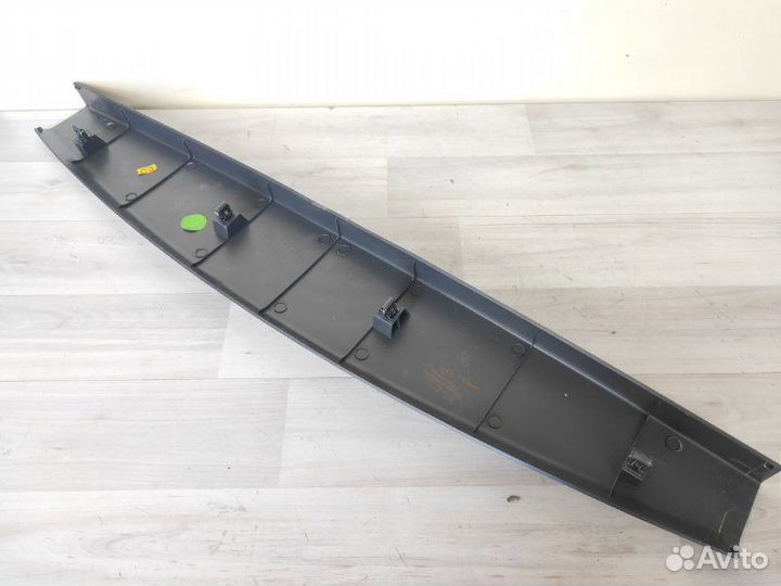 Обшивка двери багажника Opel Antara 2007