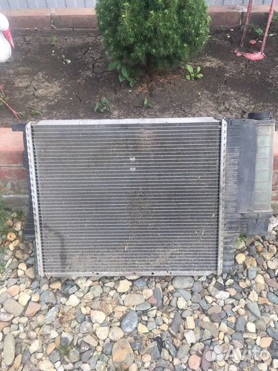 Радиатор охлаждения bmw e39