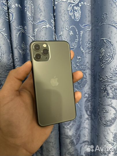 iPhone 11 Pro, 64 ГБ