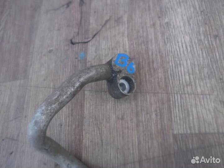 Трубка кондиционера (короткая) Passat B6 2007