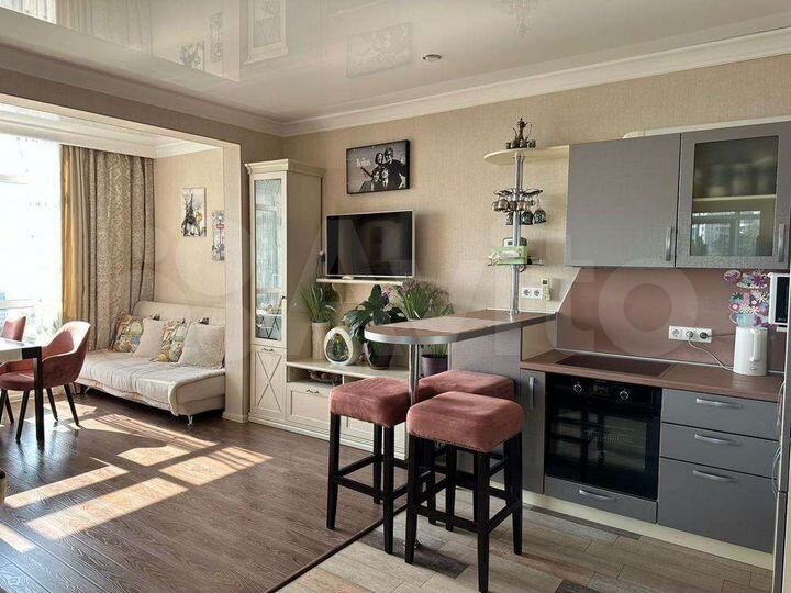 2-к. квартира, 60 м², 17/23 эт.