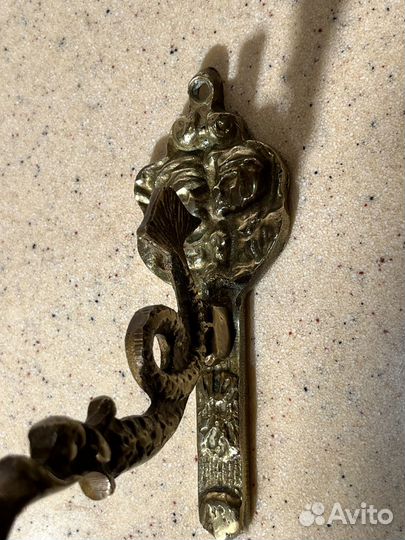 Старинный крючок вешалка Голландия