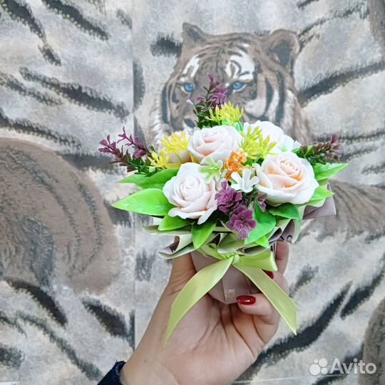 Букет из мыларучной работы на 8марта