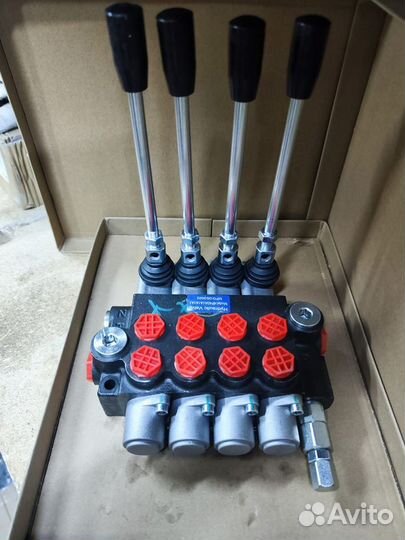 Гидрораспределитель 4 секции