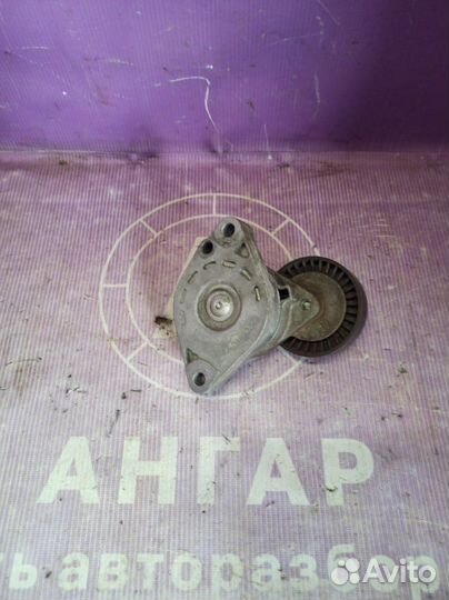 Ролик натяжной навесного оборудования Mitsubishi